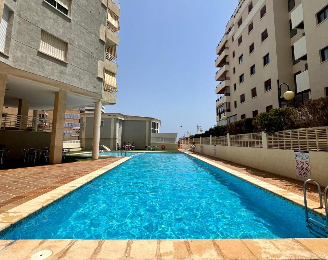 Primera Linea Con Piscina En กัลเป ภายนอก รูปภาพ